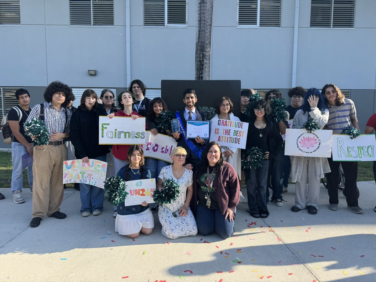 Student Services (@stdtsvcsmdcps) on Twitter photo Congratulations to Maanas Daswani from <a href="/FelixVarelaHS/">Felix Varela Senior</a> Maanas is the 2025 #ValuesMatterMiami Cooperation Secondary Student of the Year! #YourBestChoiceMDCPS <a href="/SuptDotres/">Jose L. Dotres, Ed.D.</a> <a href="/LDIAZ_CAO/">Lourdes Diaz</a> <a href="/AlayonSally/">Sally J. Alayon</a> <a href="/MDCPS/">Miami-Dade Schools</a> <a href="/MDCPSSouth/">South Region Office</a> Congratulations to Maanas Daswani from <a href="/FelixVarelaHS/">Felix Varela Senior</a> Maanas is the 2025 #ValuesMatterMiami Cooperation Secondary Student of the Year! #YourBestChoiceMDCPS <a href="/SuptDotres/">Jose L. Dotres, Ed.D.</a> <a href="/LDIAZ_CAO/">Lourdes Diaz</a> <a href="/AlayonSally/">Sally J. Alayon</a> <a href="/MDCPS/">Miami-Dade Schools</a> <a href="/MDCPSSouth/">South Region Office</a>