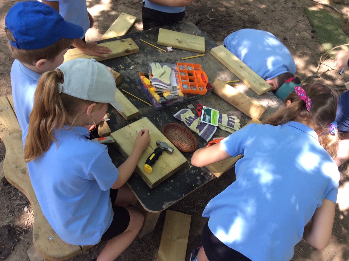 Stradforest's tweet photo. Over the past few weeks, Y2 have been developing their forest survival skills! They've made waterproof shelters, used tools for camp plaques, practised fire-making, and helped friends in forest first aid challenges 🌲🔥 @StradbrokePri https://t.co/nDUk9xhio9