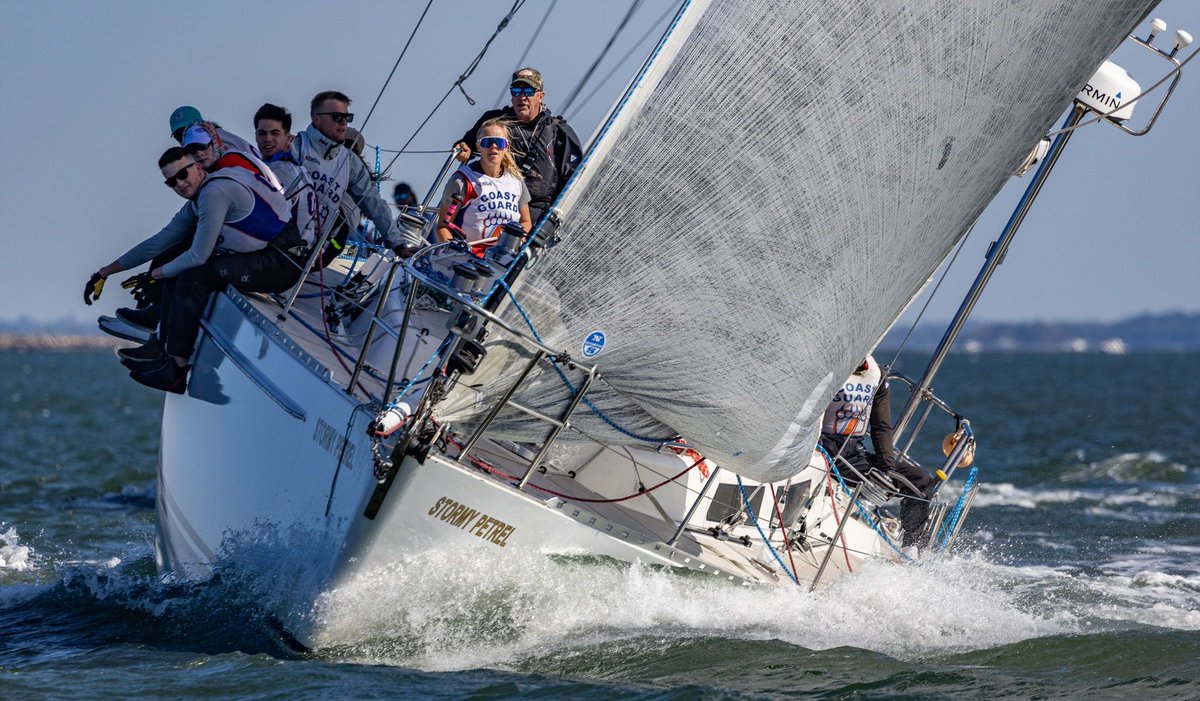 It's not a BI Race without the Academies! Back on the water for this run are ⬇️ 

⛵ Cool Breeze - USCGA ▶️  Mills 43 
⛵ Hunter - United States Merchant Marine Academy ▶️ Mills 41 
⛵ Stormy Petrel - US Coast Guard Academy ▶️ USCG Leadership 44 

📷 Steve Cloutier