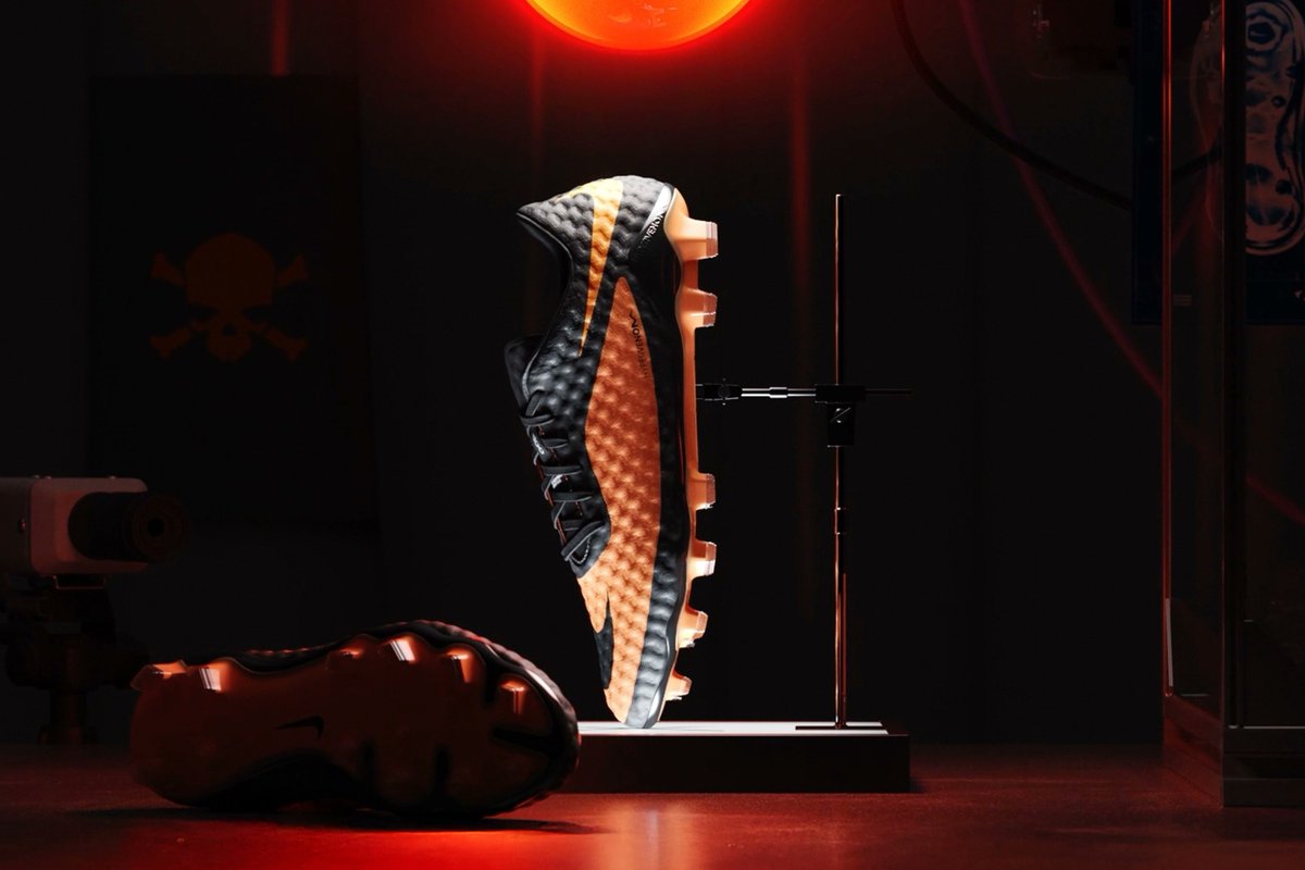 SOLELINKS's tweet photo. Ad: Dropping May 29th
Nike Hypervenom Phantom RGN SE 'Bright Citrus'
=> https://t.co/yGmteNnw7U https://t.co/2werryaLJe