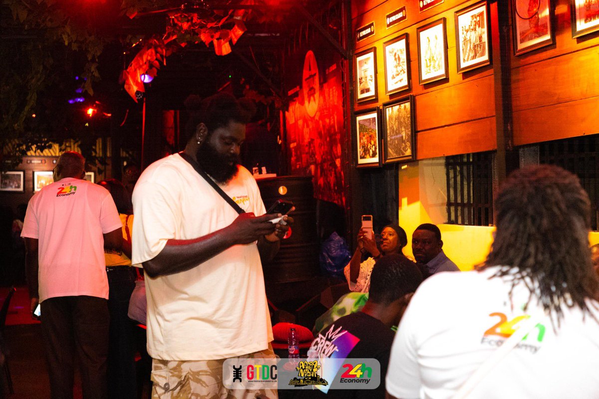 <a href="/glennsamm/">GlennSamm Kvng || Walking Artiste</a> 
Ghana’s finest walking artist, visual storyteller and model was at the maiden edition of #AccraByNight. 

You can’t miss the 2nd edition come May 30th
AccraByNight …….. It’s a vibe 

Call us on 0501517000
For a seat 

 #BlackStarExperience #GhanaEvents