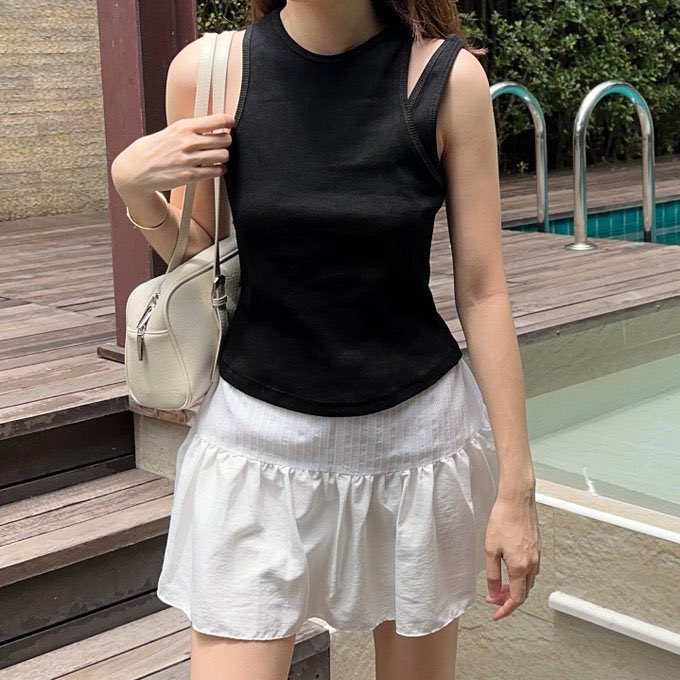 tamjaichunbkk's tweet photo. ใครกำลังหาเสื้อที่ใส่แล้วดูมีเอว แนะนำนี้เลยค่าเอว s curve ชัดทุกตัว เอวเป็นเอว ที่สุด แบรนด์ไทย ใส่สวยทุกตัว เริ่มต้น 200 นิดๆ https://t.co/bUB1PpbKuF