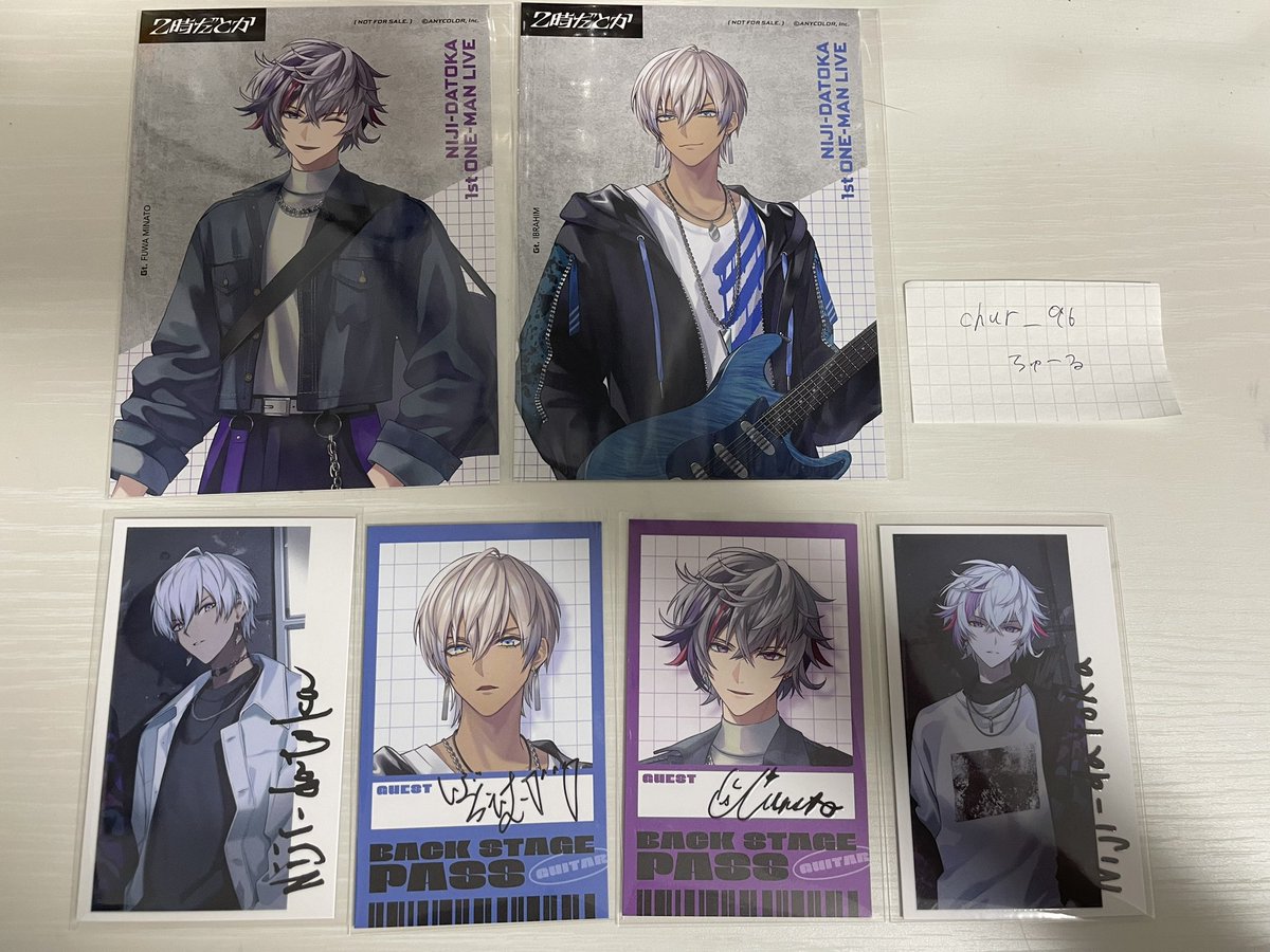 chur__96's tweet photo. 《交換》にじさんじ 2時だとか にじだとか  1stワンマンライブ 缶バッチ ランダムカード
譲　画像1、2枚目

求　画像3枚目

郵送のみ

検索からでもお気軽にお声掛けください🙇🏻‍♀️ https://t.co/JEeCsr8uJb