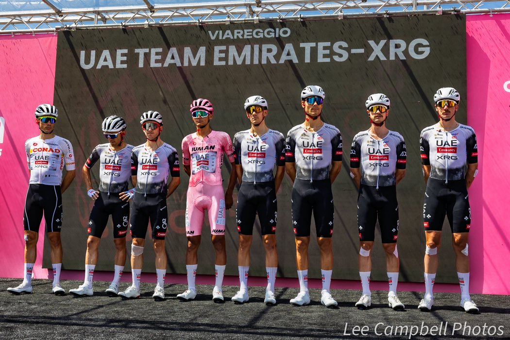Isaac del Torro of <a href="/INEOSGrenadiers/">INEOS Grenadiers</a> remains in the Maglia Rosa at this morning’s S11 team presentation in Viareggio. 
For us photographers, the fierce heat was already apparent at midday. The riders will have a big day over the mountains. 
#Giroditalia #Giro #photography