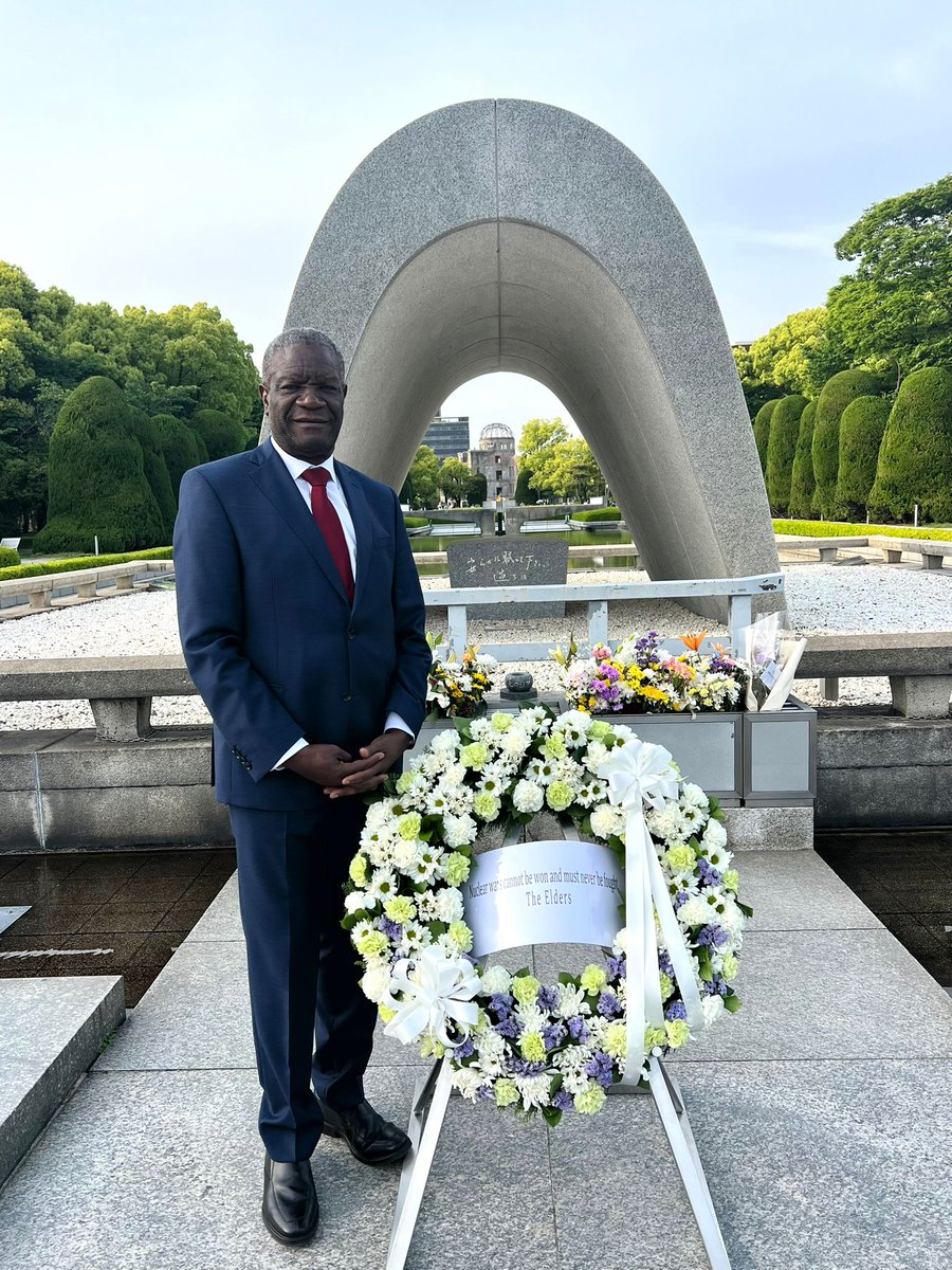 DenisMukwege's tweet image. 🇯🇵 Nous avons tenu la dernière réunion du Conseil d’administration @TheElders à #Hiroshima pour rendre hommage aux survivants de la bombe atomique,  inciter les dirigeants à redynamiser leurs efforts en faveur du désarmement nucléaire et réaffirmer notre soutien à l’éradication…
