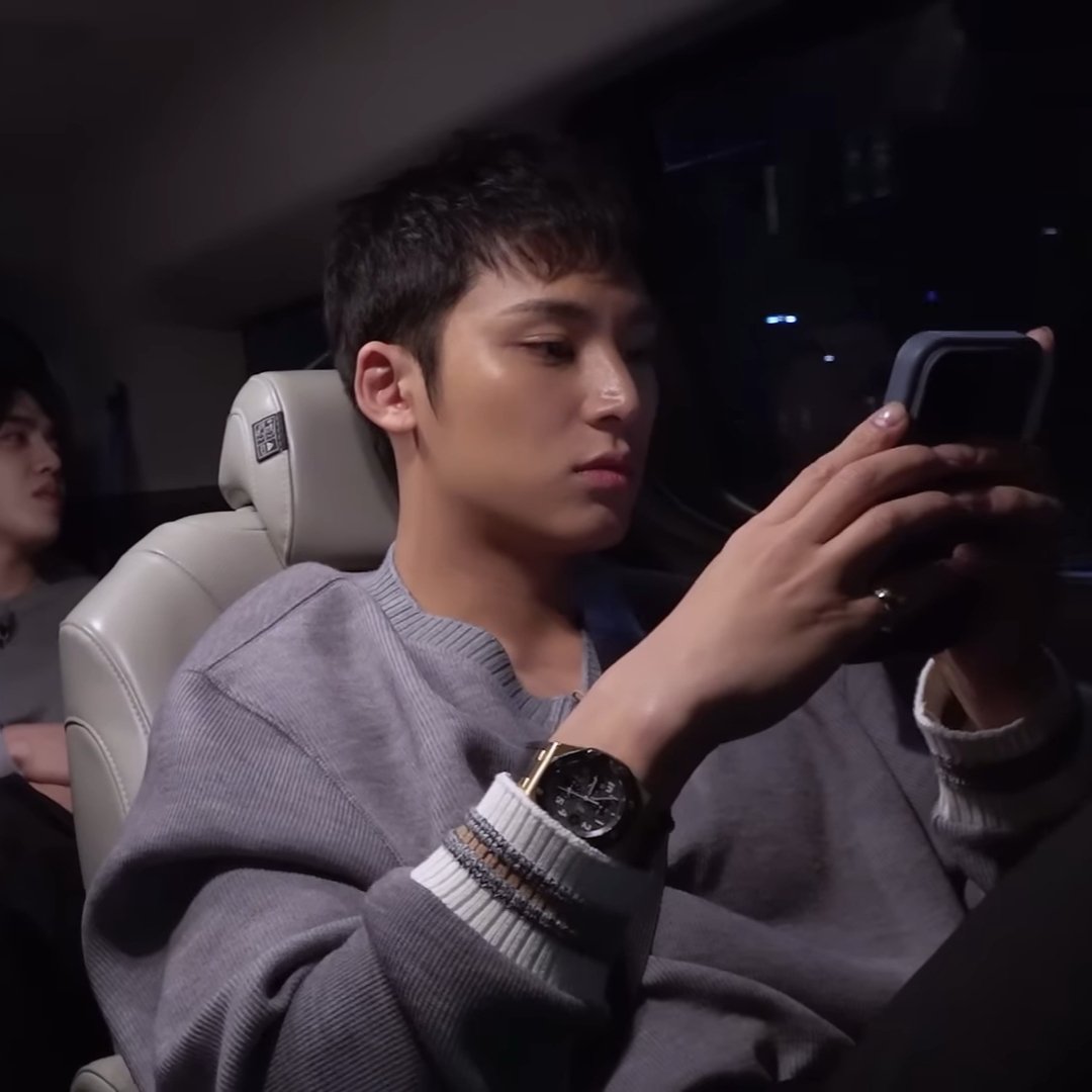 mingyuHQpics's tweet photo. 🖤 https://t.co/UDuBKVFAsv