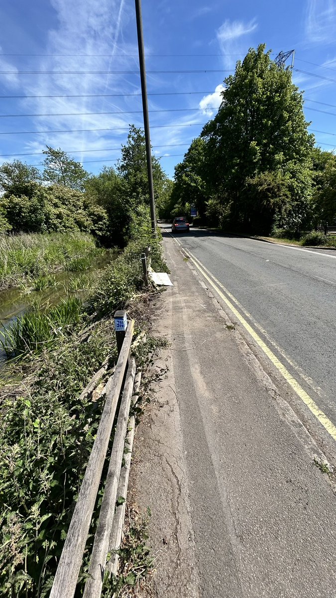 CllrCJBloomer's tweet photo. Many of you will of seen the damaged fence at Tescos in Cirencester. This has been reported and will be fixed by Cotswold District Council. Thank you to the staff at Tescos for notifying me as councillor. I popped up earlier to take a look… the car has now been removed. https://t.co/kBGeV6hhS1
