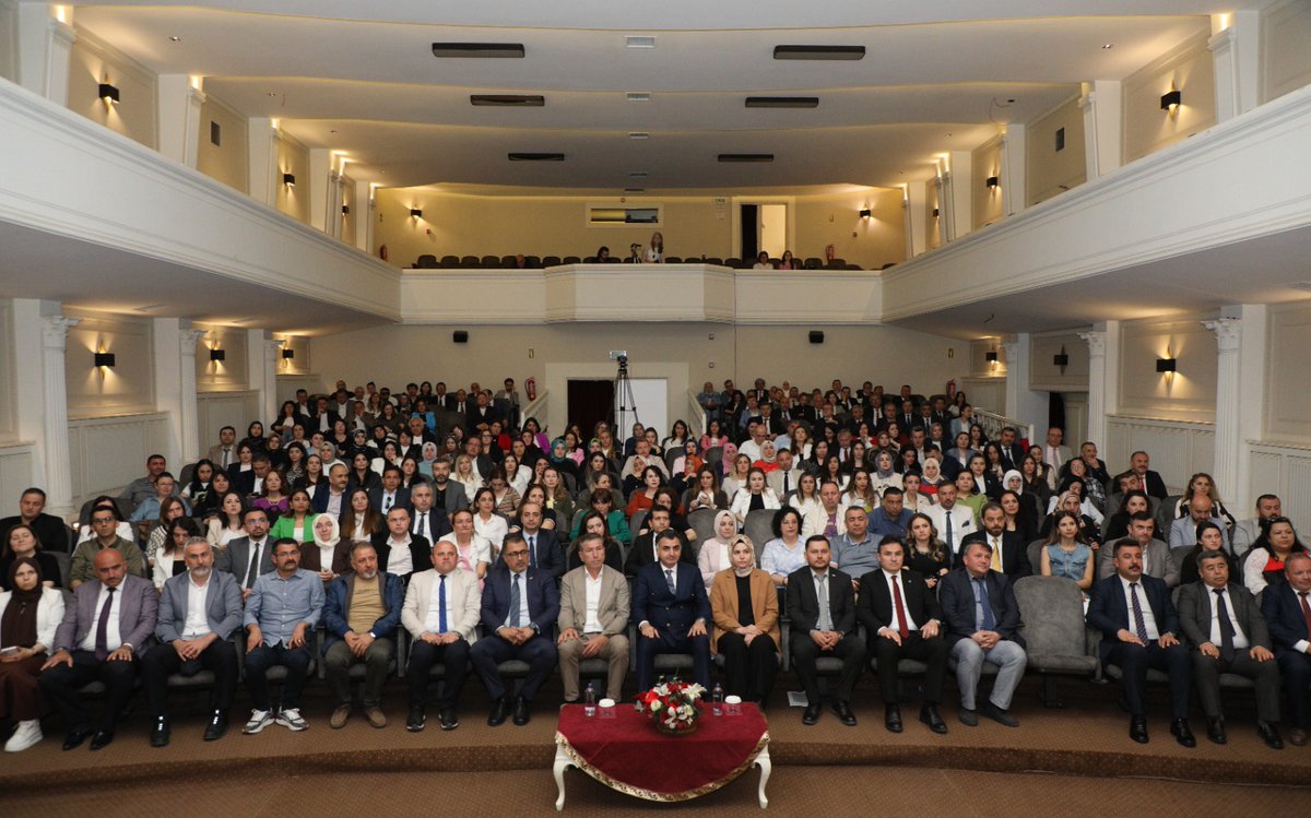 Ordu_MEM's tweet photo. Eğitim Kenti Ordu'muzda eTwinning Kalite Etiketi Ödül Töreni Gerçekleştirildi

🌐 Haber
👇
🖇 https://t.co/XnZrVWqXyC

#eğitimkentiORDU 
#Ordu 

@tcmeb @Yusuf__Tekin @TCOrduValiligi @mhilmiguler @mfvargeloglu https://t.co/UVbIpgDKsa