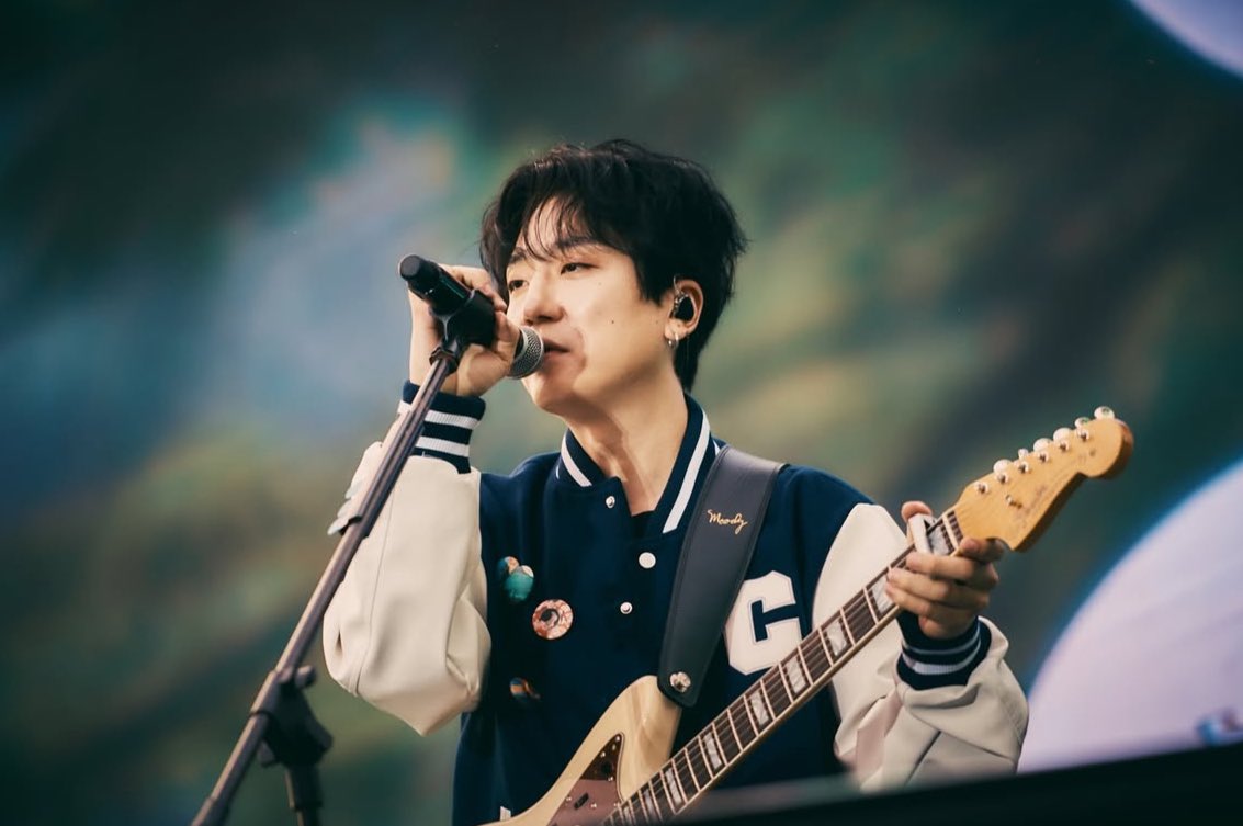 highconsci0us's tweet photo. 중앙대   새로운  밴드동아리  보컬  (05학번)  성현 학생. . .  (같다) https://t.co/gQgqHfo2Dt