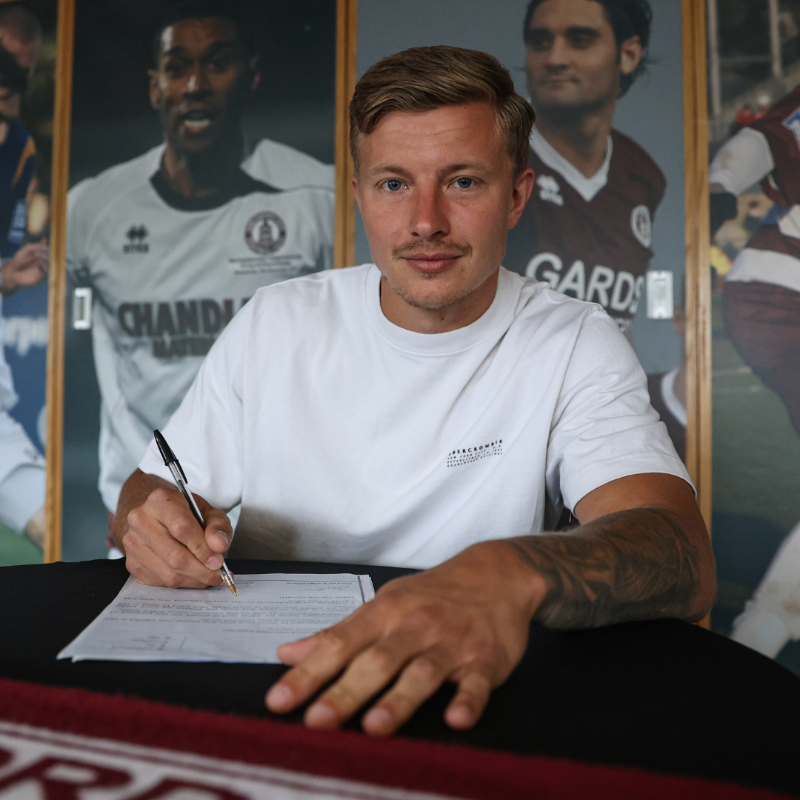OfficialClarets's tweet photo. We are delighted to announce the signing of Goalkeeper Chris Haigh following his departure from Worthing.

#ClaretsTogether