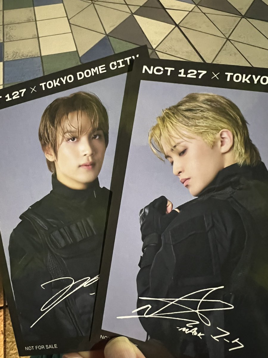 broccoli1001's tweet photo. 今日は友達とNCT127のLIVEに✨✨
ポストカードは
マツキヨでマスクとパック買ってヘチャン
久しぶりのピエトロ行ってマーク
友達の物品のトレカを交換したりで楽しかったし
LIVEもものすごく楽しかった😊
#イリチル https://t.co/R0fsYwAlKb