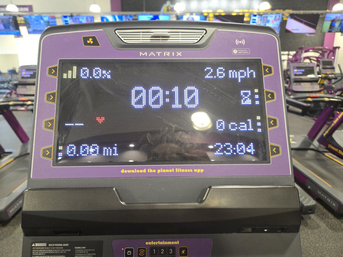 CGY_Anand's tweet photo. Day 13! Back at the gym! 🏋️‍♂️ Good Morning! 😊

#yyc #StayinFit 

@PlanetFitnessCA https://t.co/tYGxXdBPJz