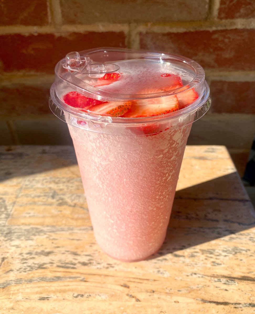 Frozen lemonades are BACK at Dolce! 🍋 We offer 8 different flavor options to pair with your lemonade so you can try it with a twist! 😋

#summertime #frozenlemonade #lemonade #summer #starkvillems #dolcestarkville #dolce #cottondistrictstarkville #summerinstarkville #refreshing