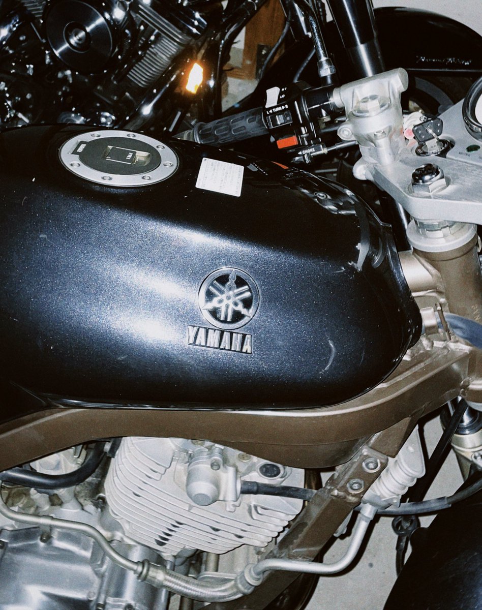 20年ほどの眠りから覚めてもらったバイク
ねぼすけには困ったものです。
初めての中型バイクはSRX400でした。

 #srx   #srx400 #バイク女子  #バイク好きな人と繋がりたい