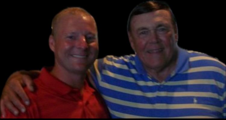 JasonAThompson1's tweet photo. Happy Birthday Coach! @LifeAtPurdue @BoilerBall Thanks for one of my favorite golf memories! @TippyCCGolf https://t.co/7oQrPmBD0H