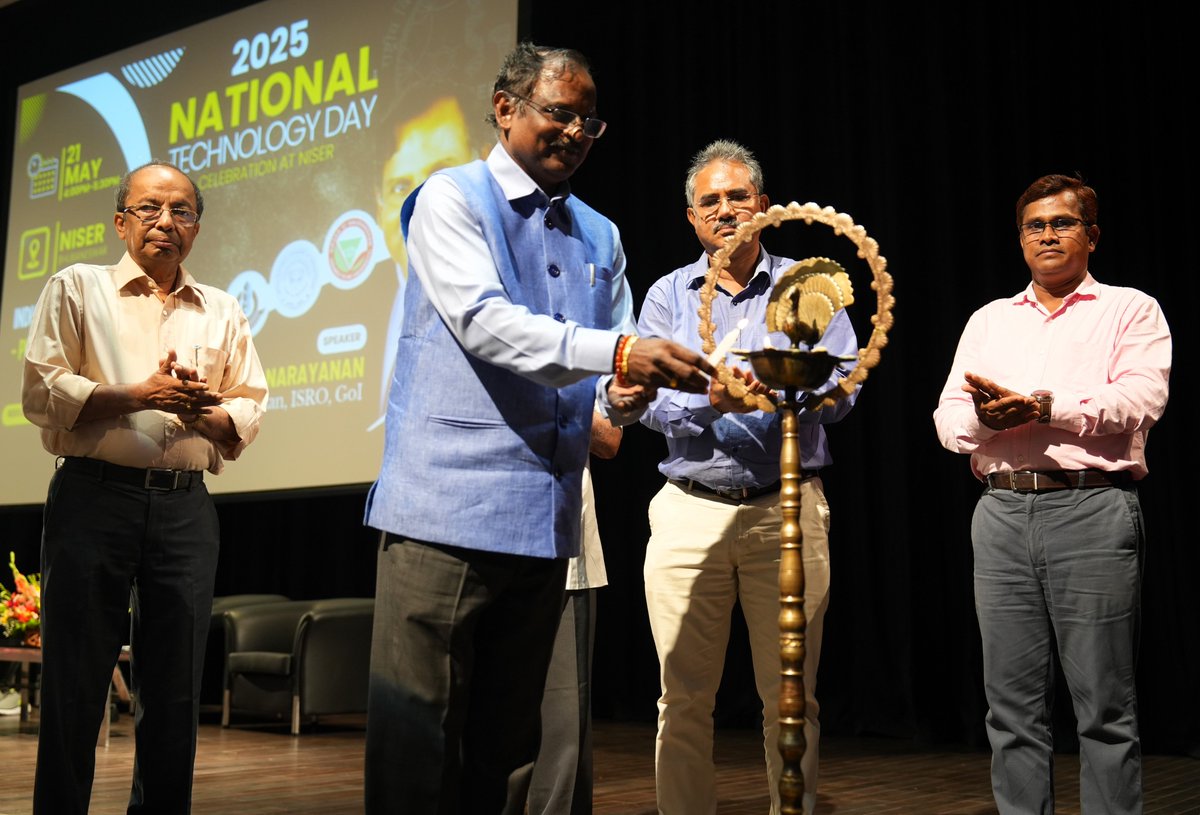 niser_official's tweet image. We are honored to host Dr. V. Narayanan, Chairman of @isro, for a distinguished lecture at @niser_official on the "Indian Space Program – Pride of the Nation." His inspiring session highlighted achievements such as Gaganyaan, Chandrayaan-4, the Venus Mission, and more.