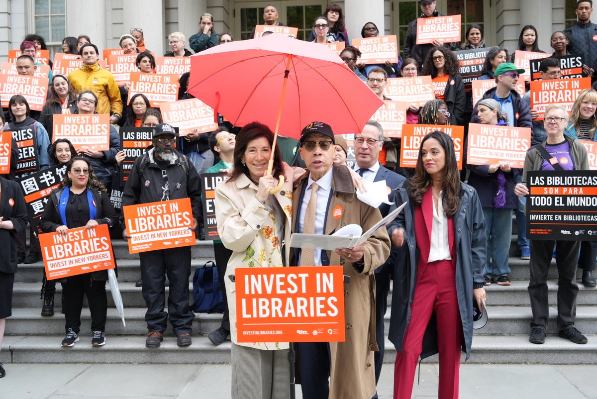 NYCLibraries's tweet image. Earlier this morning, @BKLYNlibrary&apos;s President Linda Johnson and @QPLNYC President Dennis Walcott spoke about the importance of libraries in advance of today’s @NYCCouncil hearing. #InvestInLibraries