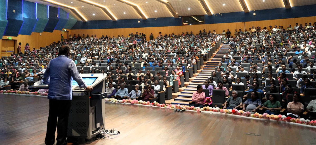 niser_official's tweet image. We are honored to host Dr. V. Narayanan, Chairman of @isro, for a distinguished lecture at @niser_official on the "Indian Space Program – Pride of the Nation." His inspiring session highlighted achievements such as Gaganyaan, Chandrayaan-4, the Venus Mission, and more.