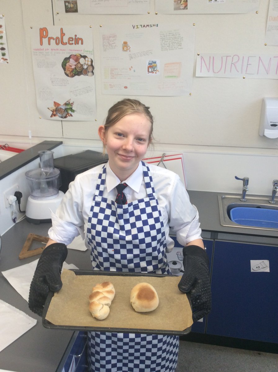 BlueCoatCofE's tweet photo. Year 8 have been busy showing their shaping and plaiting skills through baking bread today with some outstanding results! https://t.co/qbpDkqTH9V