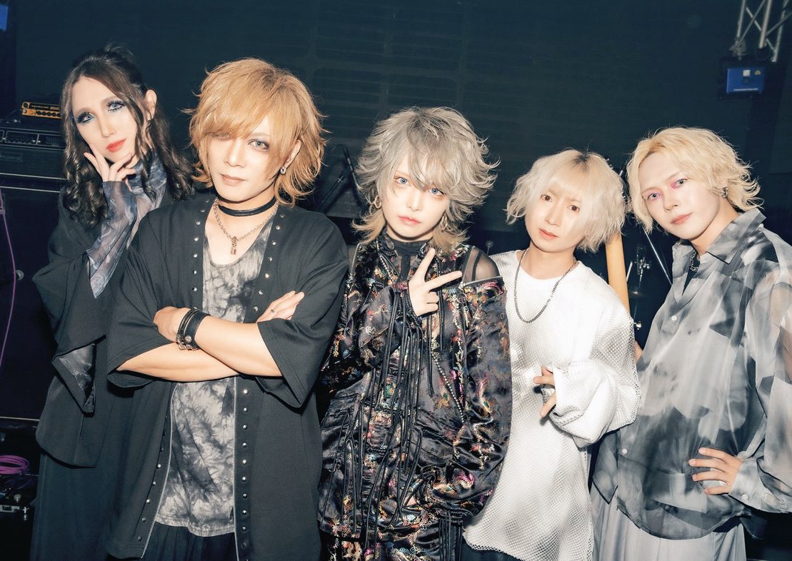 KiD__official_'s tweet image. _/_/_/_/_/_/_/_/_/_/_/_/_/_/_/_/_/_/_/_/_/_/

Alive 20th Anniversary Event「僕らは今日も生きている。」
5月20日(火) 渋谷REX

photo by @a_kwsk_1985 / @espresso_17 

_/_/_/_/_/_/_/_/_/_/_/_/_/_/_/_/_/_/_/_/_/_/