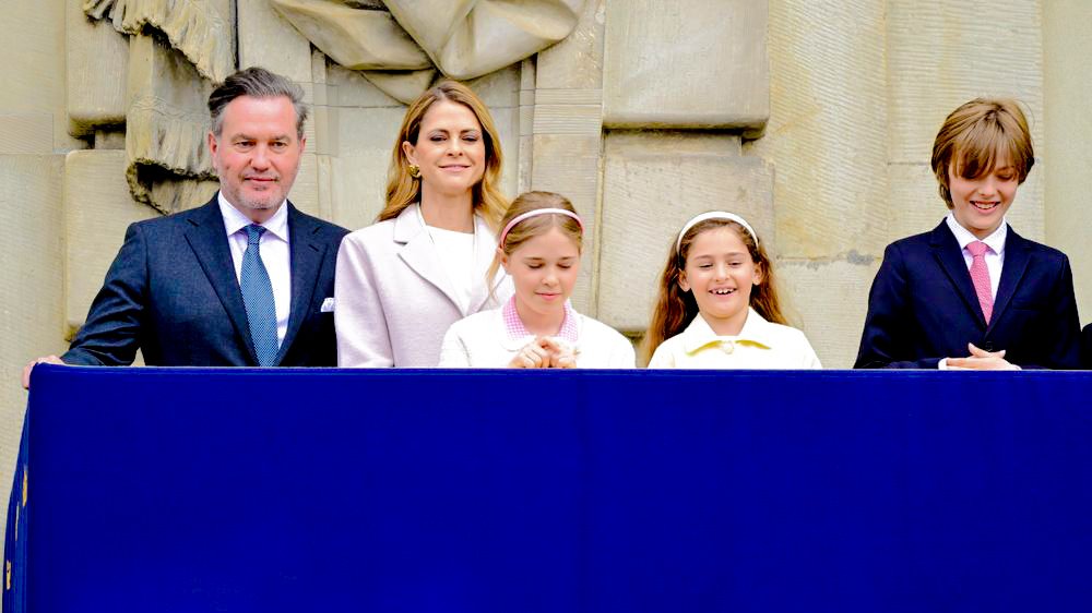 royalchildren_'s tweet photo. #PrincessMadeleine #ChrisONeill #PrincessLeonore #PrinceNicolas and #PrincessAdrienne of Sweden attend King Carl XVI Gustaf of Sweden's 79th birthday celebrations, at the Royal Palace in Stockholm, Sweden 👑🎂 -April 30th 2025.
.
📷 : https://t.co/bI0gVPiNqR. https://t.co/qeavcGXPFM