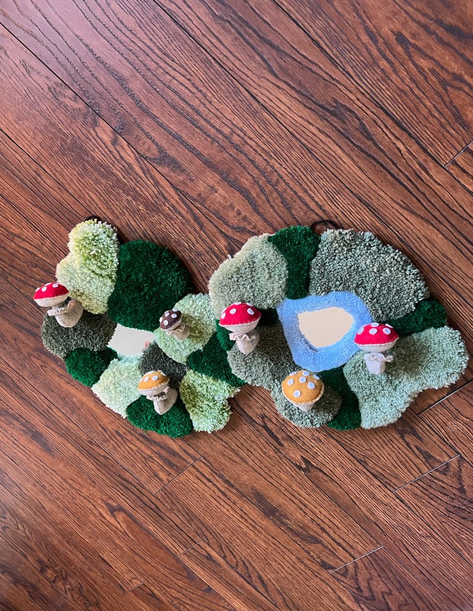 Mushie rug portals 🍄

MSG me for customs 💚