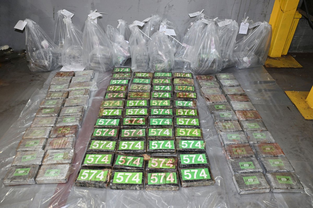 NCA officers have charged a Bulgarian national with drugs offences as part of an investigation into the seizure of 185 kilos of cocaine.

FULL STORY ➡️ nationalcrimeagency.gov.uk/news/driver-ch…