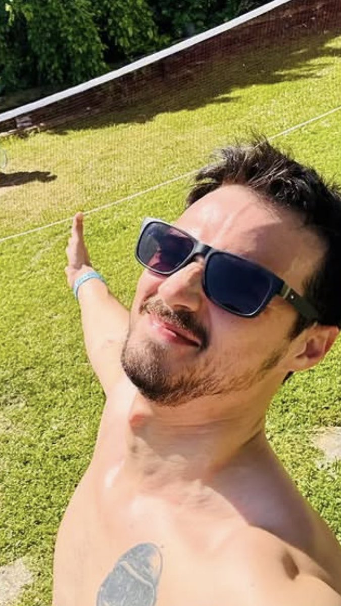 Hayy maşallah 🥵 gerçekten çok güneş 😋🌞

#MertYazıcıoğlu