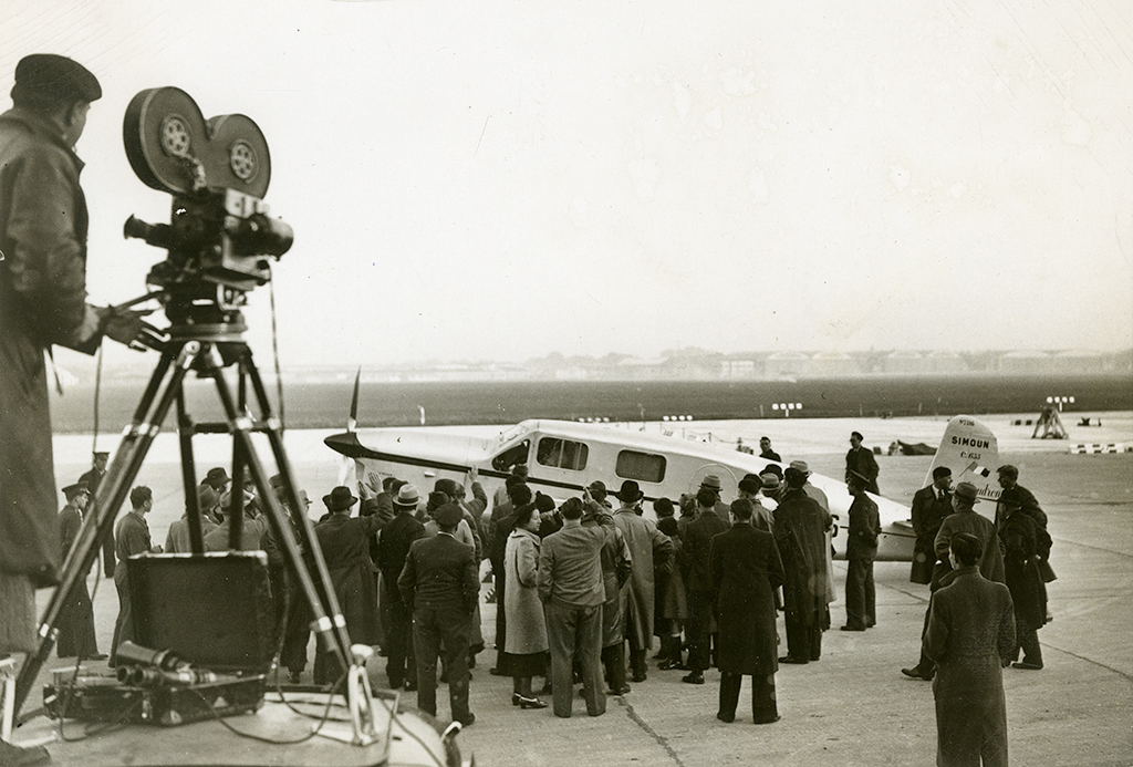 Musée de l'Air et de l'Espace (@museeairespace) on Twitter photo #CeJourLà #OnThisDay - Marcel Doret et François Micheletti s'apprêtent à quitter <a href="/ParisAeroport/">Paris Aéroport</a> du #Bourget pour tenter de rejoindre Tokyo, le 22 mai 1937 à bord de leur Caudron Simoun C.635, immatriculé F-APMS #AvGeek #CeJourLà #OnThisDay - Marcel Doret et François Micheletti s'apprêtent à quitter <a href="/ParisAeroport/">Paris Aéroport</a> du #Bourget pour tenter de rejoindre Tokyo, le 22 mai 1937 à bord de leur Caudron Simoun C.635, immatriculé F-APMS #AvGeek