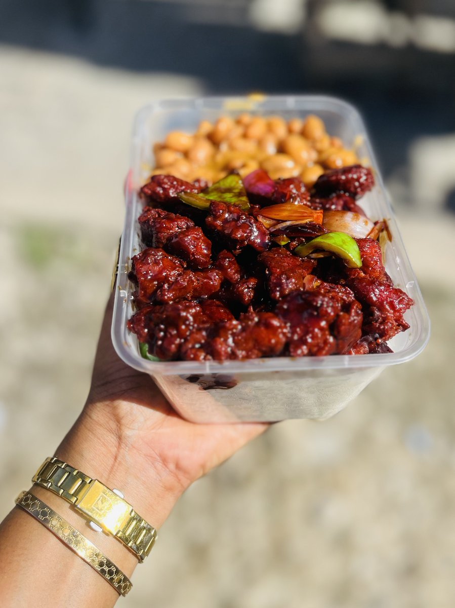 msosi_flavour's tweet photo. Please rt 🙏
Bado tupo

Wali sweet and sour chicken maharage 12,000
Chips kuku Vuruga 12,000
Chicken Teryaki fried rice 15,000
Wali kuku mboga mboga maharage 8,500
Namba zetu: 0625198207. 
Tunapatikana: Budget,Sinza lion.
Tunafanya delivery kwa haraka na nafuu
Karibuni🫶🏼 https://t.co/YA7w3fUVFW