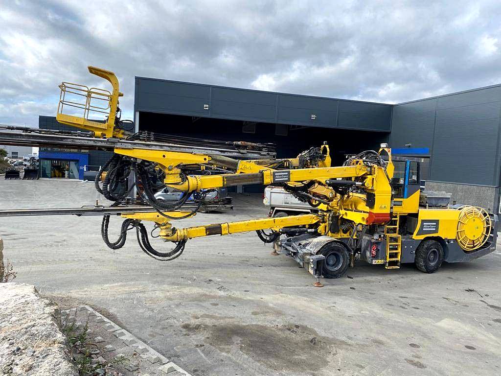 eurodozer's tweet photo. НОВЫЕ ПОСТУПЛЕНИЯ
Наименование: Проходческая буровая установка    
Тип: Горно-шахтное подземное оборудование    
Вид: Разнонаправленное бурение    
Марка / модель: ATLAS COPCO Boomer XE3 C    
Год выпуска: 2017    
Наработка: 670 м/ч
https://t.co/3KB2FQ3A8b https://t.co/jxIGYSbvwm