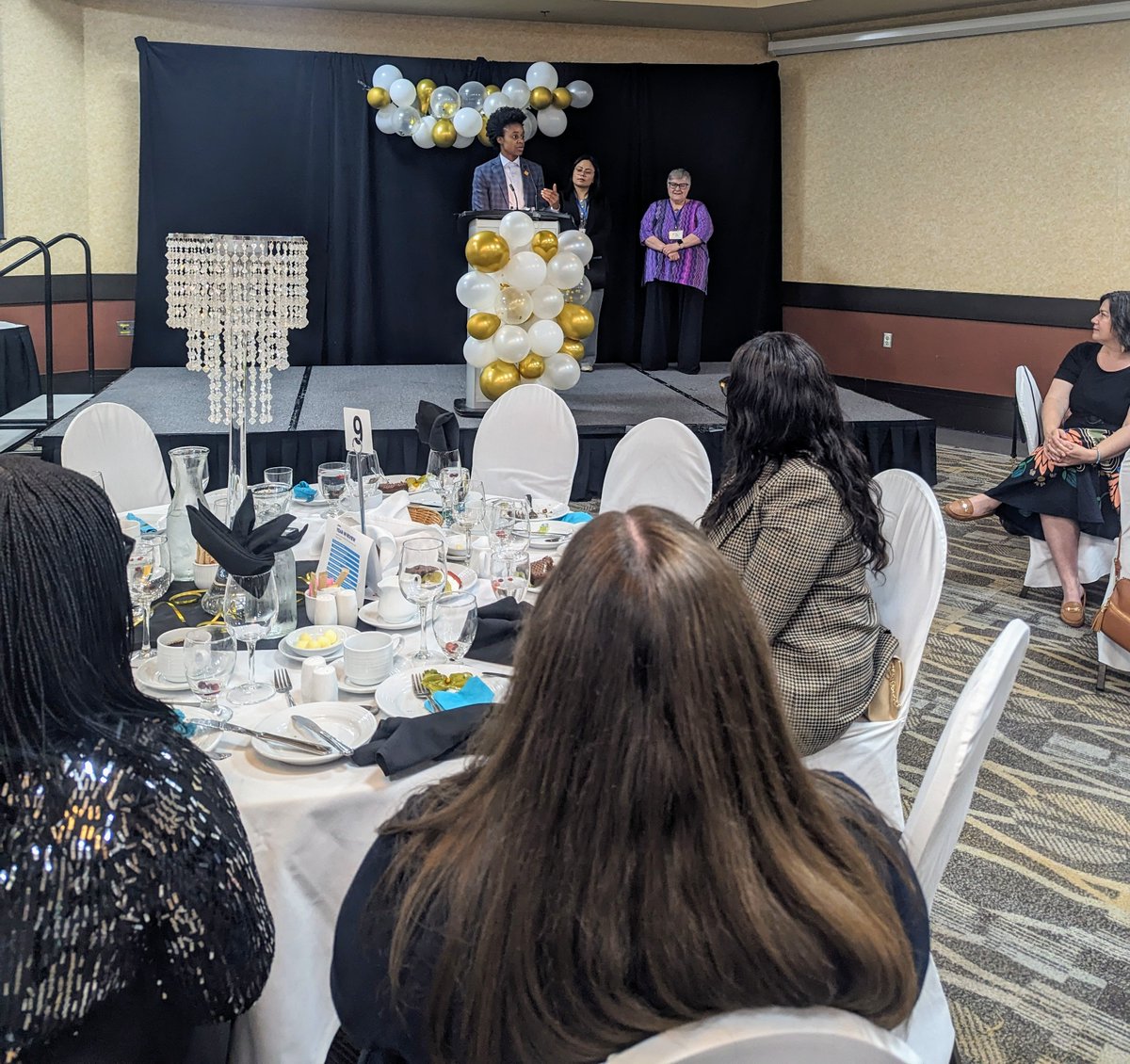 On May 15, ARNM hosted the Celebration of Excellence, a powerful night honouring Manitoba’s nurses. 

We were proud to welcome the Honourable Uzoma Asagwara, Minister of Health, Seniors and Long-Term Care: arnm.ca/news/manitobas…

#ARNM #NursingExcellence #Nursing #Nurses