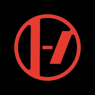 RebelRedTrees's tweet photo. THEY ARE FORMING THE LOGO AND IF CLANCY DOESN’T TAKE THE JACKET THE LINE CONNECTING THEM IS GONE https://t.co/Y3cV18Cz1l