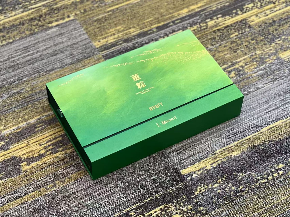 感谢Bybit送来的粽子礼盒，这份端午心意真挚厚重！艾草香驱散了行业的寒气，龙舟桨划破了市场的迷雾，粽叶裹着咱们共同的信念，麻绳系着团队拧成一股的劲头。感恩这份满载福气的礼物，愿bybit事业像端午龙舟一往无前，稳稳当当长长久久！端午安康，基业长青！<a href="/Bybit_Official/">Bybit</a>
<a href="/Bybit_ZH/">Bybit 华语</a>