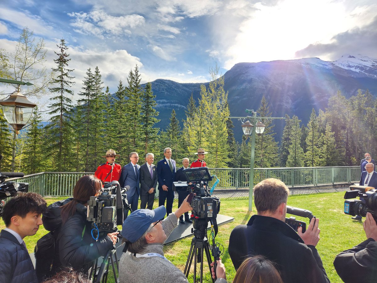 Macklem, Powell, Bessent and Champagne at the G7 Finmin meetings in Banff, Alberta 

#cdnecon
