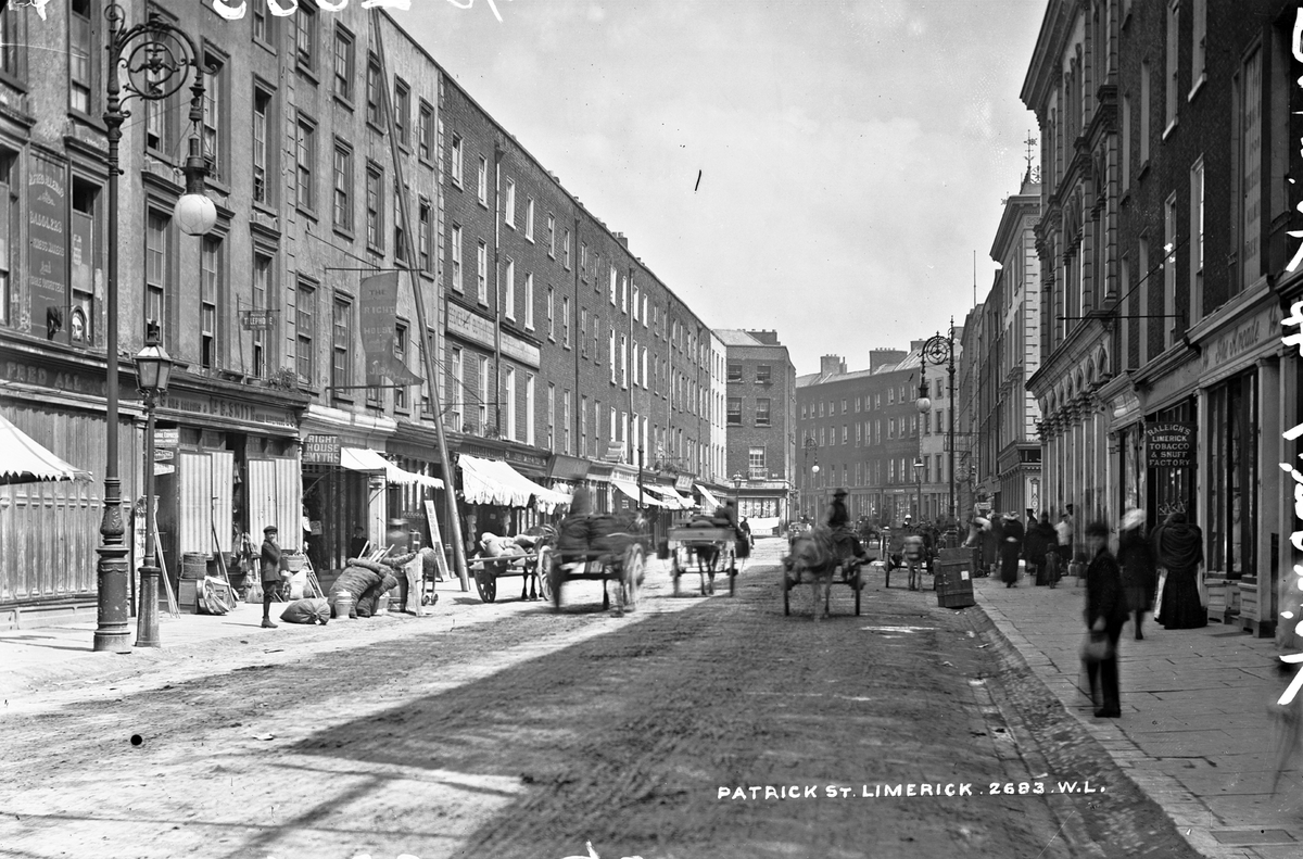 LimerickMuseum's tweet image. Today in 1834.. Pick up a copy of &quot;The Limerick Times&quot;, Thursday July 24th 1834. Printed by Joseph Haydn at the office of the Limerick Times, 40 Patrick Street, Limerick City. #Limerick #OTD #newspaper #Patrickstreet