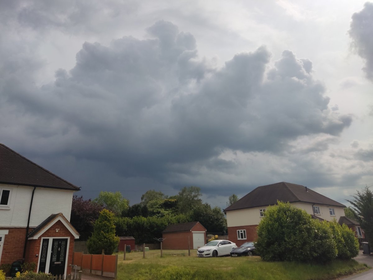 The storm south of Farnham looks very menacing.