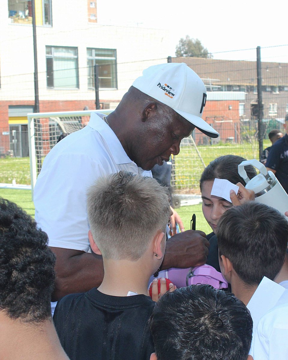 Welsh First Ministers 🤝 Cricket

Former First Ministers Vaughan Gething and Mark Drakeford were present at the Butetown Community Centre, where we recently hosted a cricket festival jointly run by Glamorgan CCC and Cricket Wales, with Devon Malcom making an appearance 👏