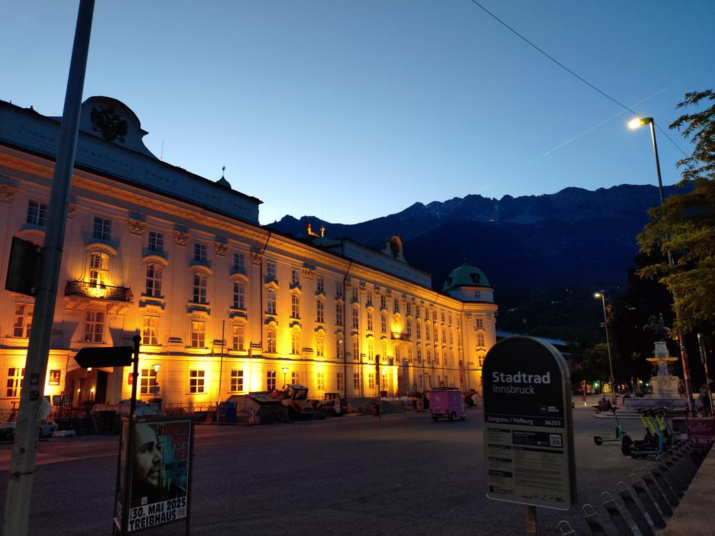 Ｎ響ヨーロッパツアー
昨日のインスブルックの本番で全ての公演が終わりました。
素晴らしいオーケストラの一員としてヨーロッパ各地で演奏できたことは、私にとって忘れられない宝物のような経験になりました。サクソフォン奏者としても最高に幸せな時間でした。
ありがとうございました。