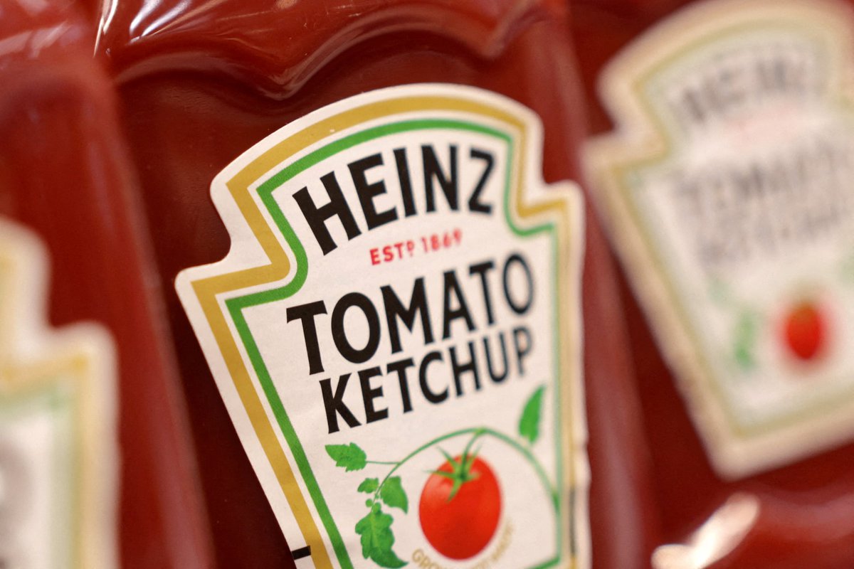 ElysabethAlfano's tweet photo. 🍅 Big moves in food manufacturing!

Kraft Heinz is investing $3 billion to upgrade its 30 U.S. plants — its largest supply chain investment ever.

📈 This isn't just ketchup. It’s strategy.

🔗 Read more via Reuters in the comments below. https://t.co/5ByDSRUsLY