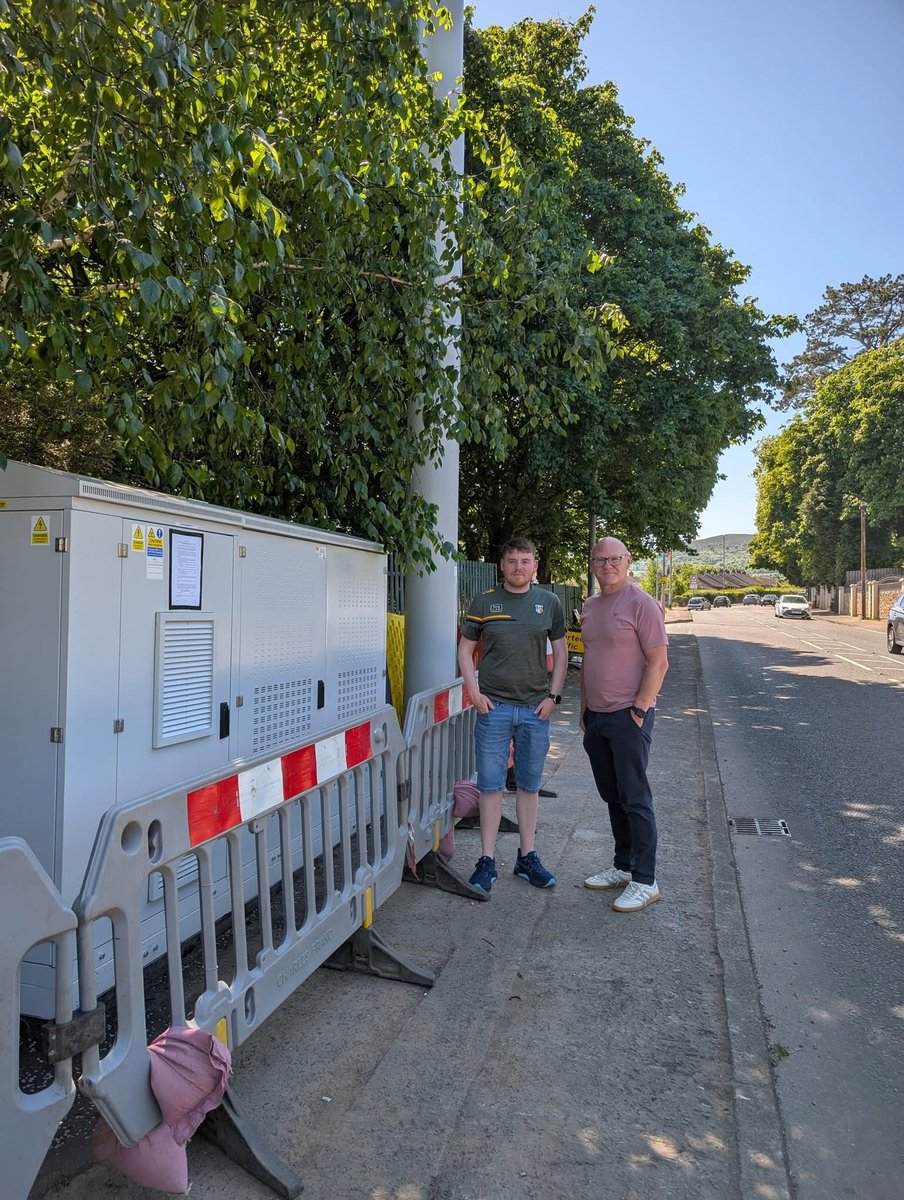 Great to see new mobile phone infrastructure going up on the Glen Road. Anyone who uses this road knows how bad the signal has been. This is a good start but there’s still more to do, and we’re working hard to bring more improvements to West Belfast.