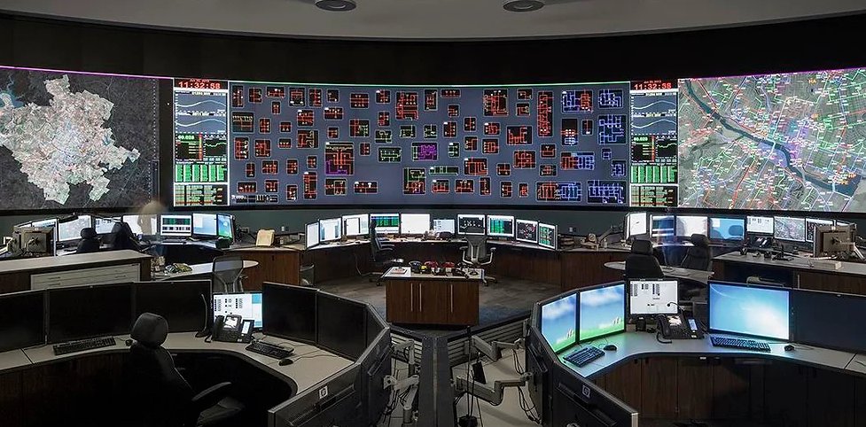 How do you select a partner to deploy new technology in your ops center, NOC or command and control room? In this blog post, we've included six critical questions you should ask potential partners. Click to read more. #command&amp;control #opscenter #NOC #SOC 4te.pro/3Fp5K3Z