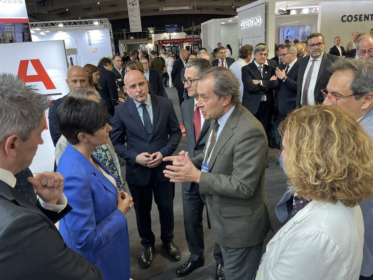 Cateb (@cateb_barcelona) on Twitter photo Inaugurat oficialment <a href="/ConstrumatBCN/">Construmat</a> 2025 amb la visita d’autoritats com la ministra d’Habitatge, <a href="/isabelrguez/">Isabel Rodríguez García</a> , i el <a href="/ConsellerSamper/">Miquel Sàmper</a> de <a href="/treballcat/">Treball</a> Els hem demanat una major promoció dels estudis d’Arquitectura Tècnica per fer front a la crisi d’habitatge. Inaugurat oficialment <a href="/ConstrumatBCN/">Construmat</a> 2025 amb la visita d’autoritats com la ministra d’Habitatge, <a href="/isabelrguez/">Isabel Rodríguez García</a> , i el <a href="/ConsellerSamper/">Miquel Sàmper</a> de <a href="/treballcat/">Treball</a> Els hem demanat una major promoció dels estudis d’Arquitectura Tècnica per fer front a la crisi d’habitatge.