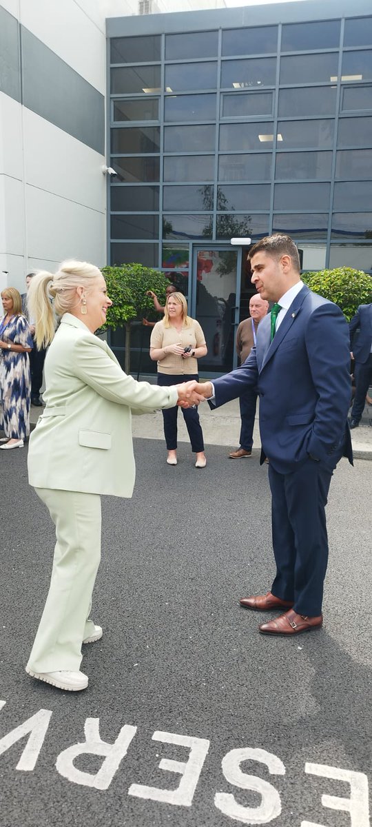 Arabirishchambr's tweet photo. On May 20, @AICC1987 attended the official launch of @DPWorld Ireland, with Minister @NiamhSmythTD  officiating. Congrats to Simon Legg &amp; his team on a flawless event! DP World is the 3rd UAE multinational in Ireland—starting from our 2022 MOU. https://t.co/GQgKzhCQSz