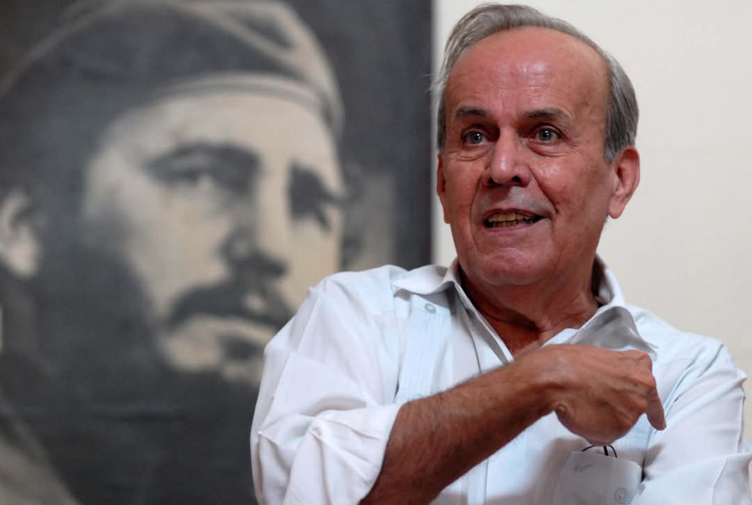 Un 21 de mayo nació Ricardo Alarcón de Quesada, diplomático, Canciller, Presidente de nuestro Parlamento, eminente patriota y defensor de la causa de #LosCinco. Hoy lo recordamos con respeto y gratitud. #Cuba #CDRCuba #RicardoAlarcon  
📷 BillHackwell