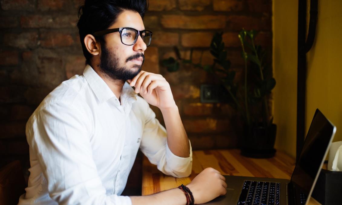 ClickwallaUK's tweet image. Feeling stuck on the salary ladder? Hitting a pay ceiling can be frustrating, but it doesn't mean you're at a dead end. It could be time to reflect on your achievements, benchmark your role against industry standards, and have a confident, evidence-based conversation about your…