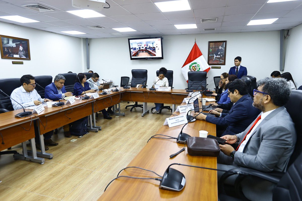 EspecialPro's tweet image. En la sesión de la Comisión @EspecialPro, recibimos a los funcionarios de @MineduPeru, @proniedperu y @ProInversionPe, quienes expusieron sobre el Estado Situacional del paquete de Instituciones Educativas en proceso de modernización bajo la modalidad de APP.
