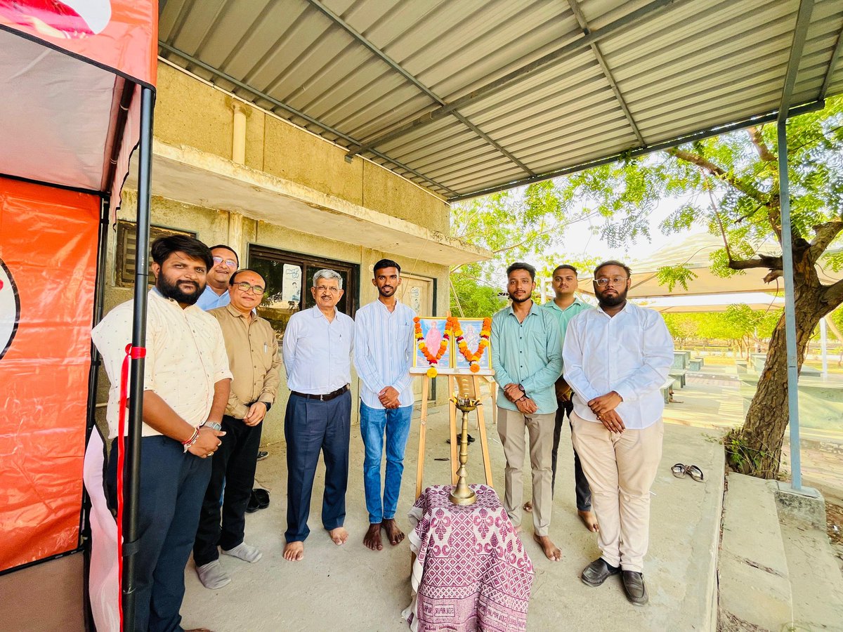 Gujrat Common Addmission Service(GCAS) ના રજિસ્ટ્રેશન માટે #ABVPWestKutch જિલ્લા ના કાર્યકર્તાઓ દ્વારા "HELP DESK" શરૂ કરવામાં આવ્યું. જેમાં કચ્છ યુનિવર્સિટી ના કુલપતિ ડૉ. મોહનભાઈ પટેલ અને પ્રદેશ સહમંત્રી શ્રી શિવરાજસિંહ જાડેજા વિશેષ ઉપસ્થિત રહ્યાં.

#GCASAdmission2025
