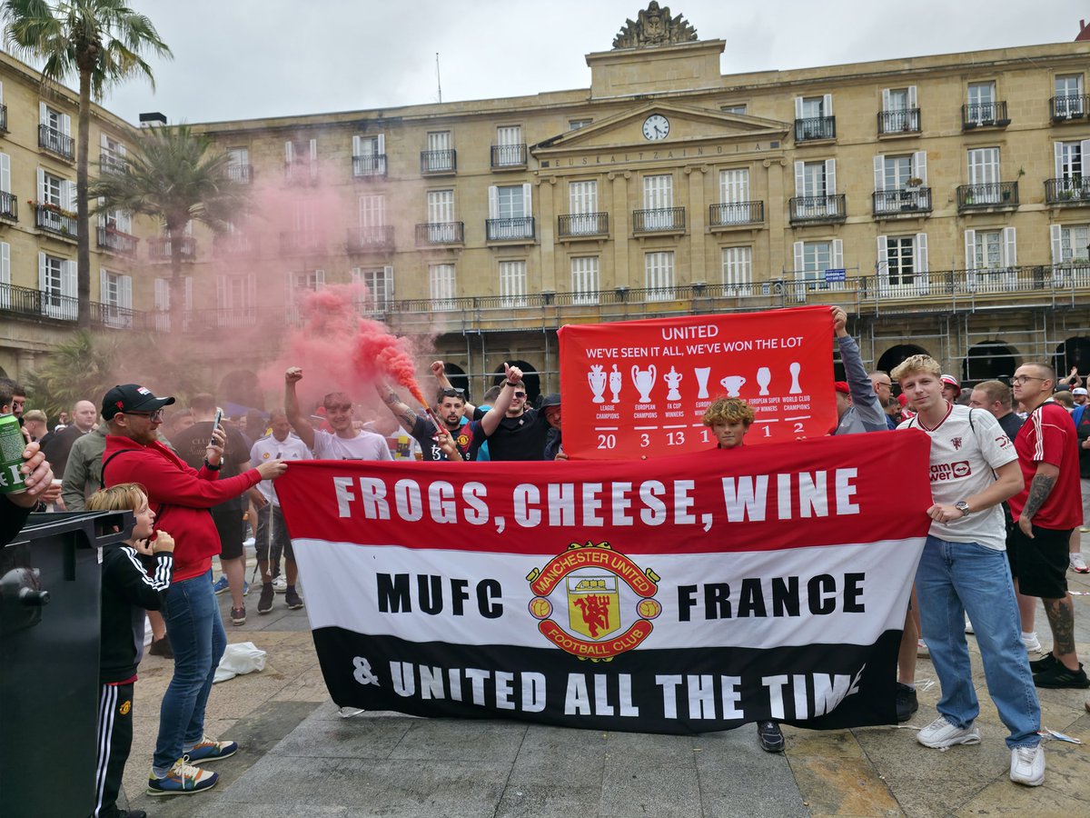 ManUtd France on tour 
<a href="/ManUtd/">Manchester United</a> <a href="/MUSCFR/">🇫🇷 MUSC FRANCE 🇫🇷</a>
#UNITED #MANUTD