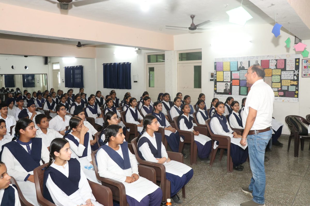 SamagrUnnayan1's tweet photo. Lifestyle workshop- " Biodiversity in Squares" was  conducted at Anand Isher S. S. Public School, Ludhiana, on May 19th 2025.Students learned how to do vegetation analysis using quadrate sampling. Event was guided by @PSCST_GoP

#LifestyleforEnvironment #ChooseLIFE #MissionLIFE https://t.co/6UKrgMxVsK